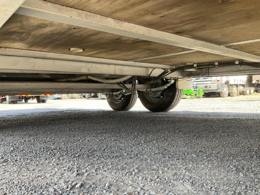 Photo '31' of TRAILER KARIZMA Box Body - Tandem