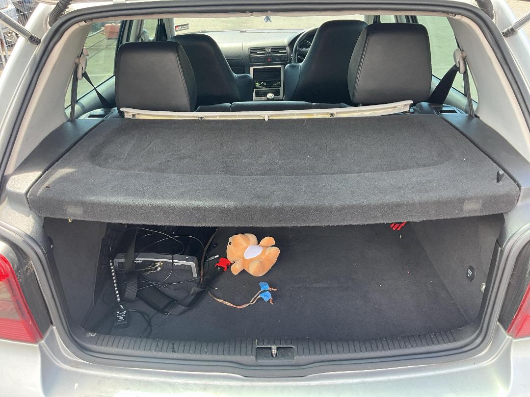 Photo '6' of Volkswagen Golf R32 Photo '6' of Volkswagen Golf R32