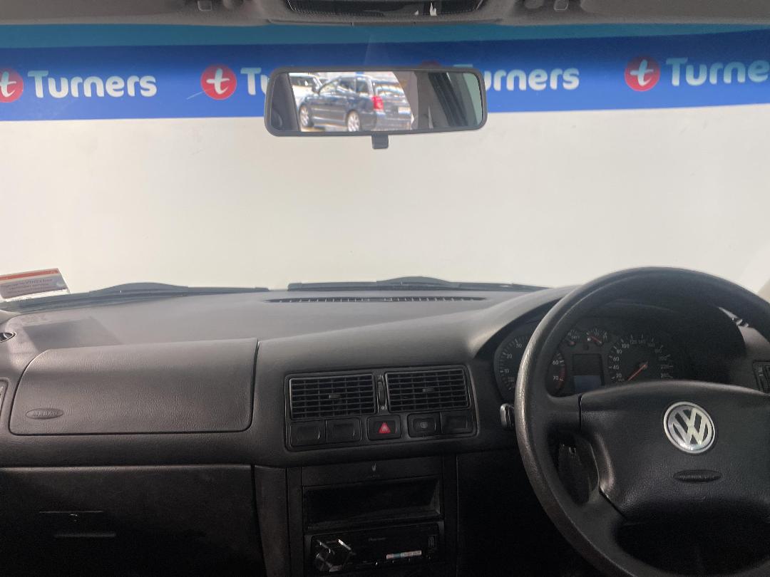 Photo '19' of Volkswagen Golf Photo '19' of Volkswagen Golf