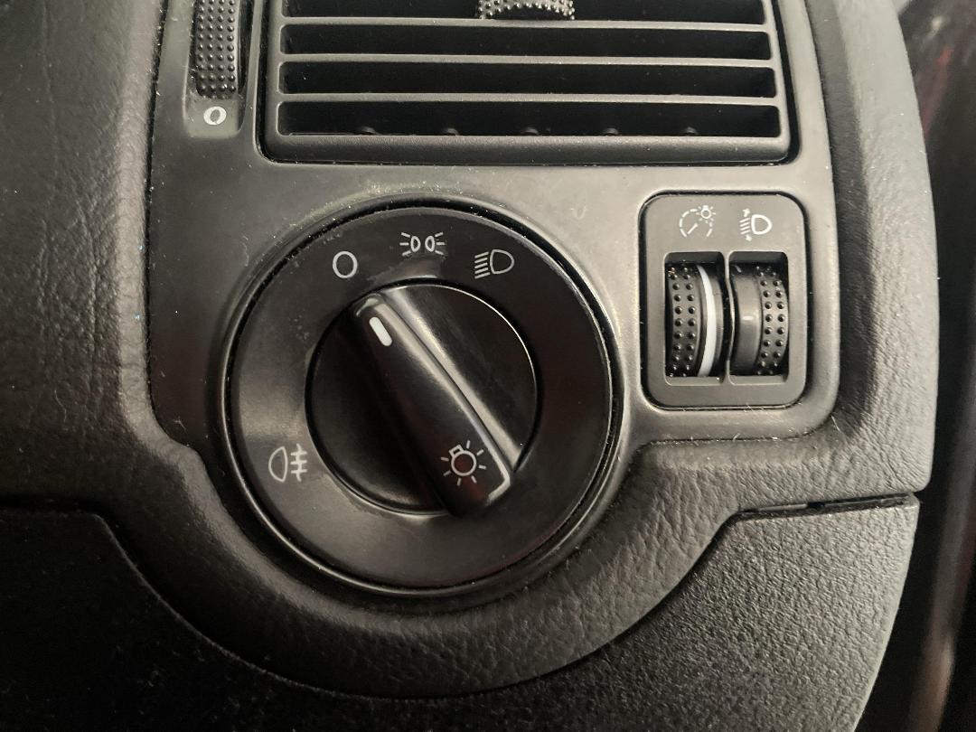 Photo '22' of Volkswagen Golf Photo '22' of Volkswagen Golf