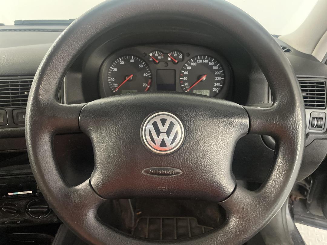 Photo '23' of Volkswagen Golf Photo '23' of Volkswagen Golf