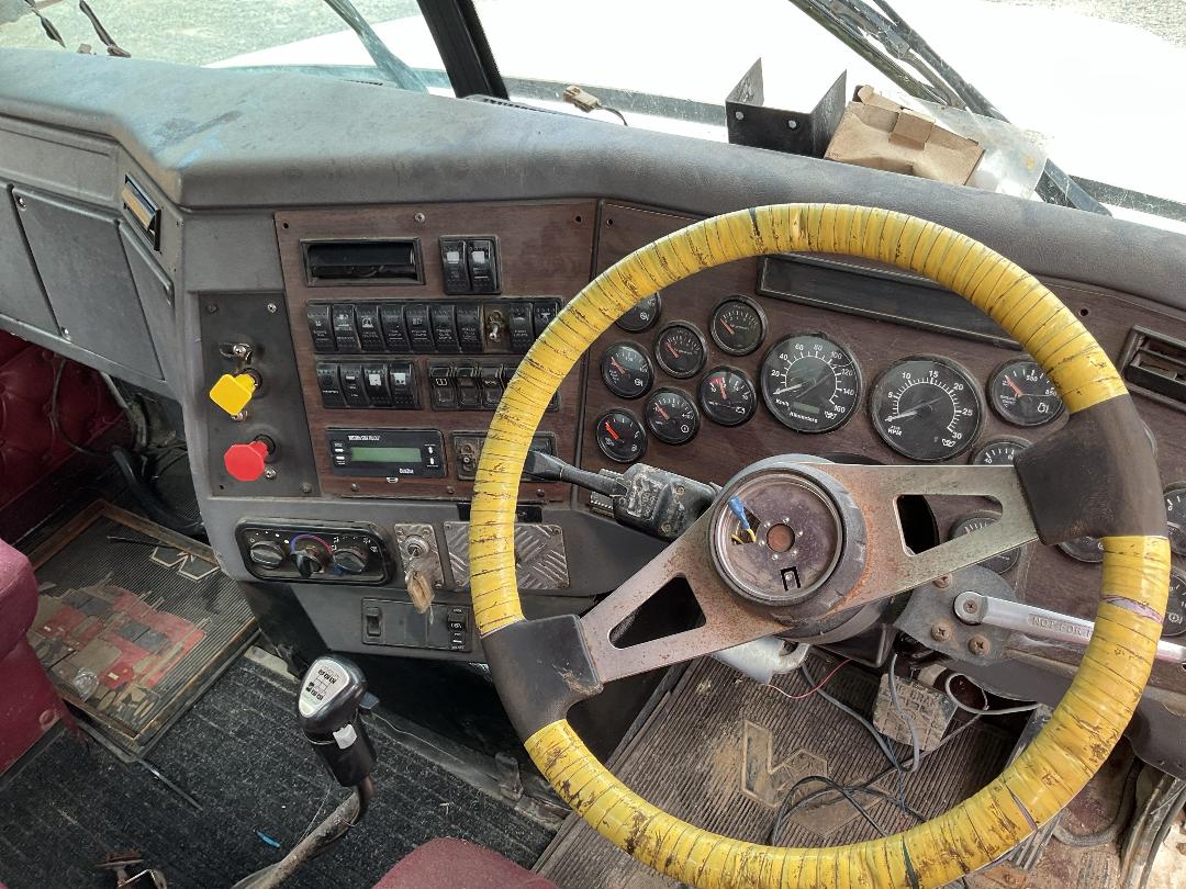 Photo '13' of Western Star 5864SS Tipper Tipper