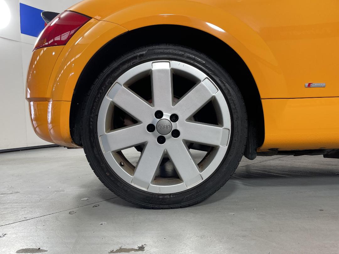 Photo '12' of Audi TT