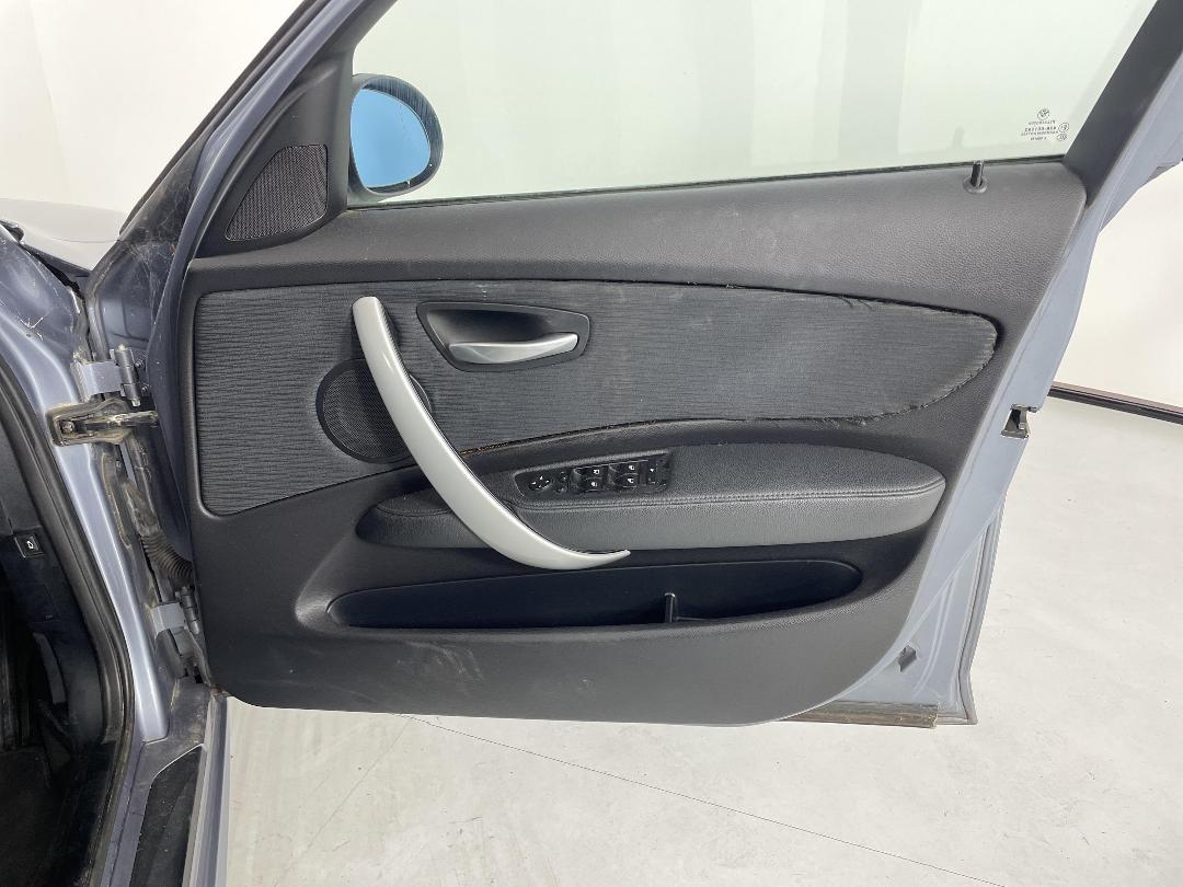 Photo '15' of BMW 120I Photo '15' of BMW 120I