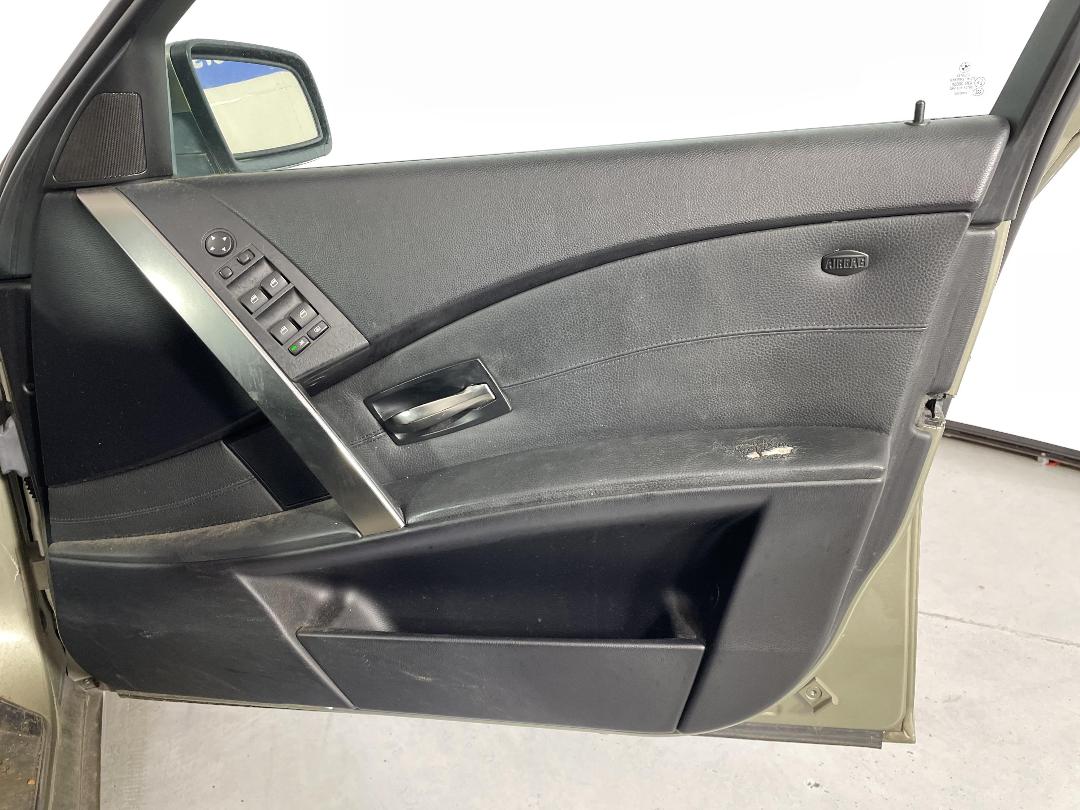 Photo '15' of BMW 545I