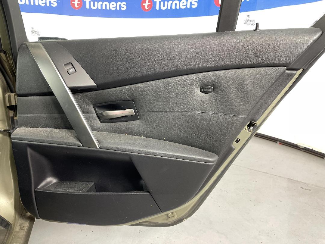 Photo '19' of BMW 545I