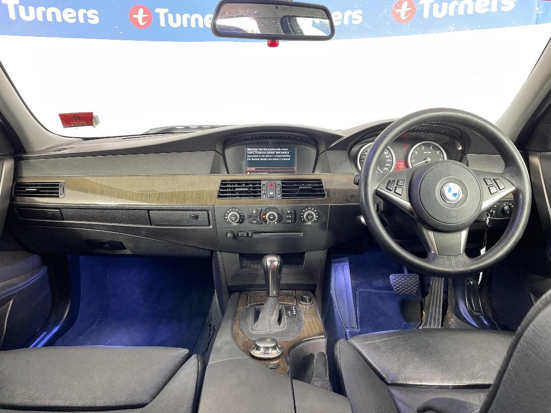 Photo '17' of BMW 545I