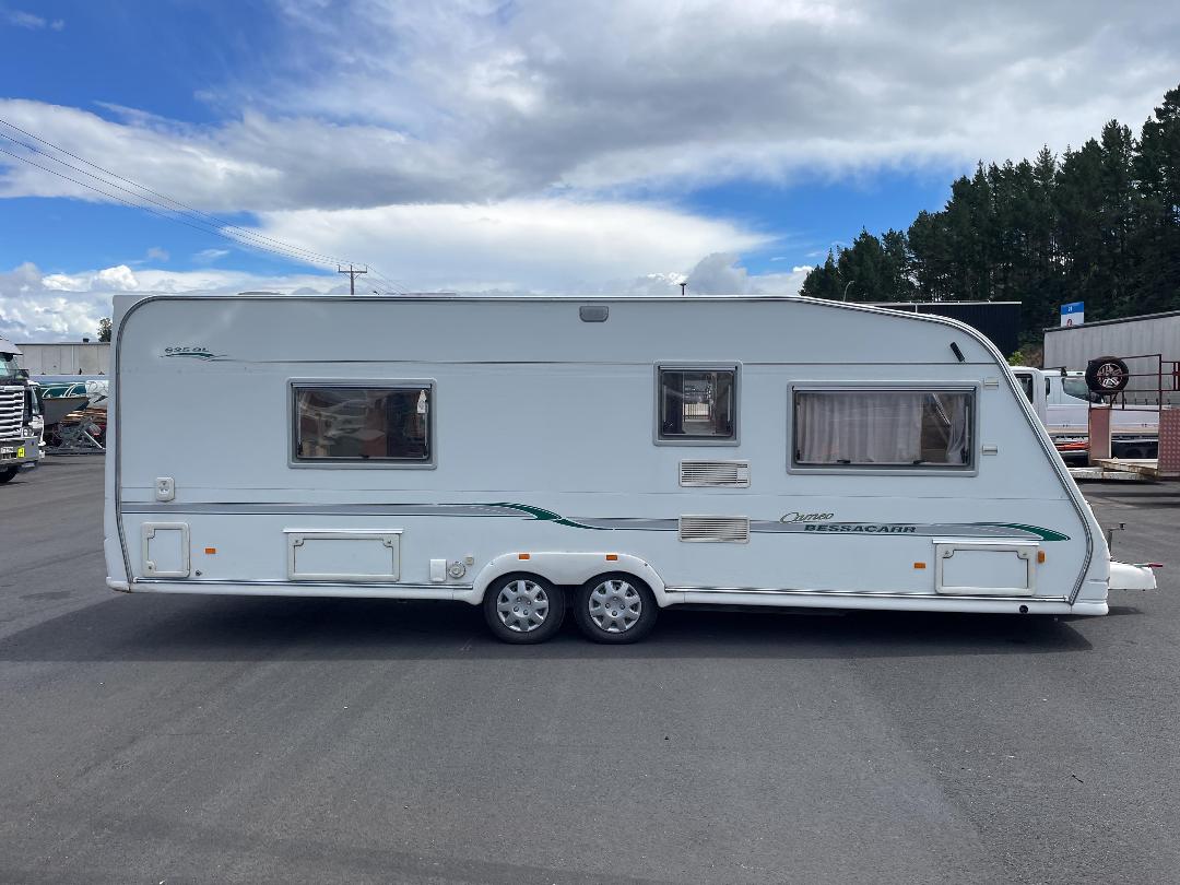 Photo '2' of CARAVAN BESSACAR Caravan - Tandem