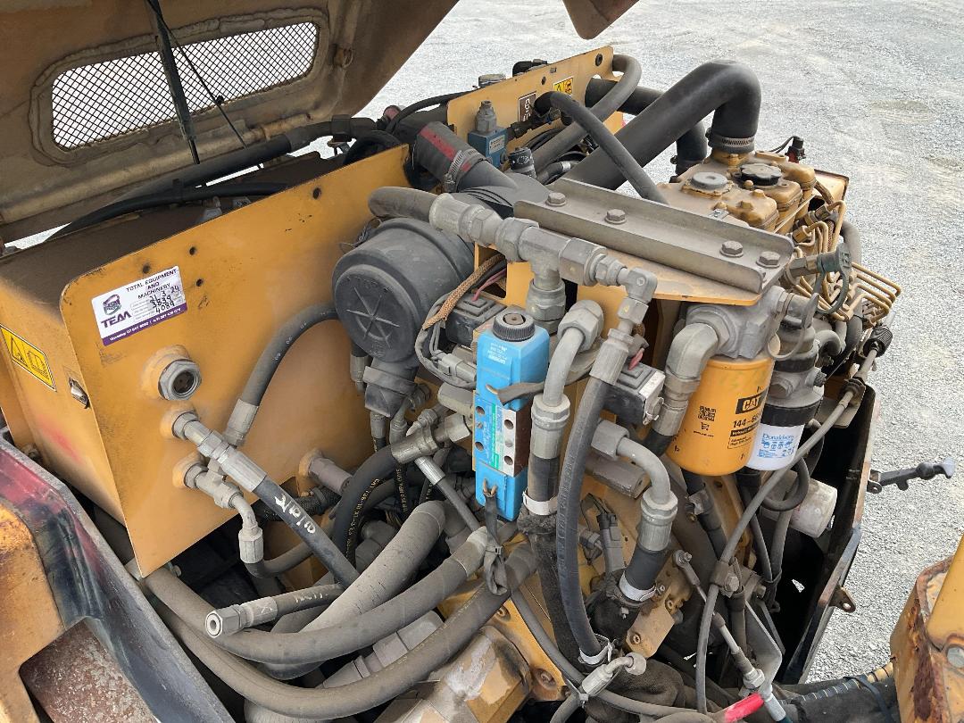 Photo '25' of Caterpillar CB-334E Roller