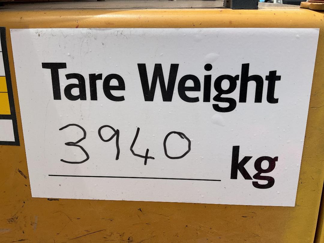 Photo '33' of Caterpillar CB-334E Roller