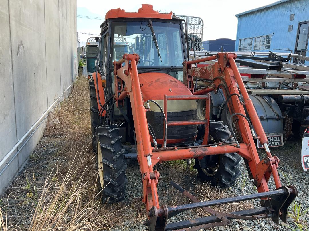 Photo '5' of Daedong DK55C Tractor