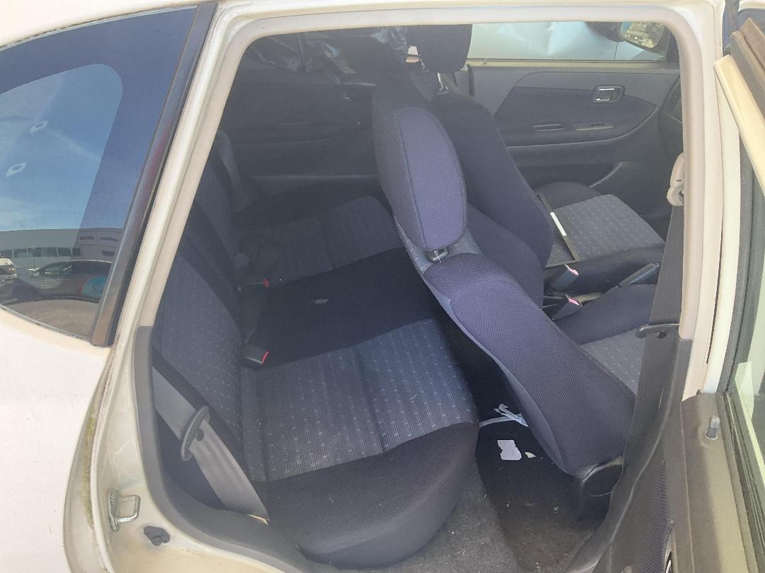 Photo '21' of Daihatsu Sirion Photo '21' of Daihatsu Sirion