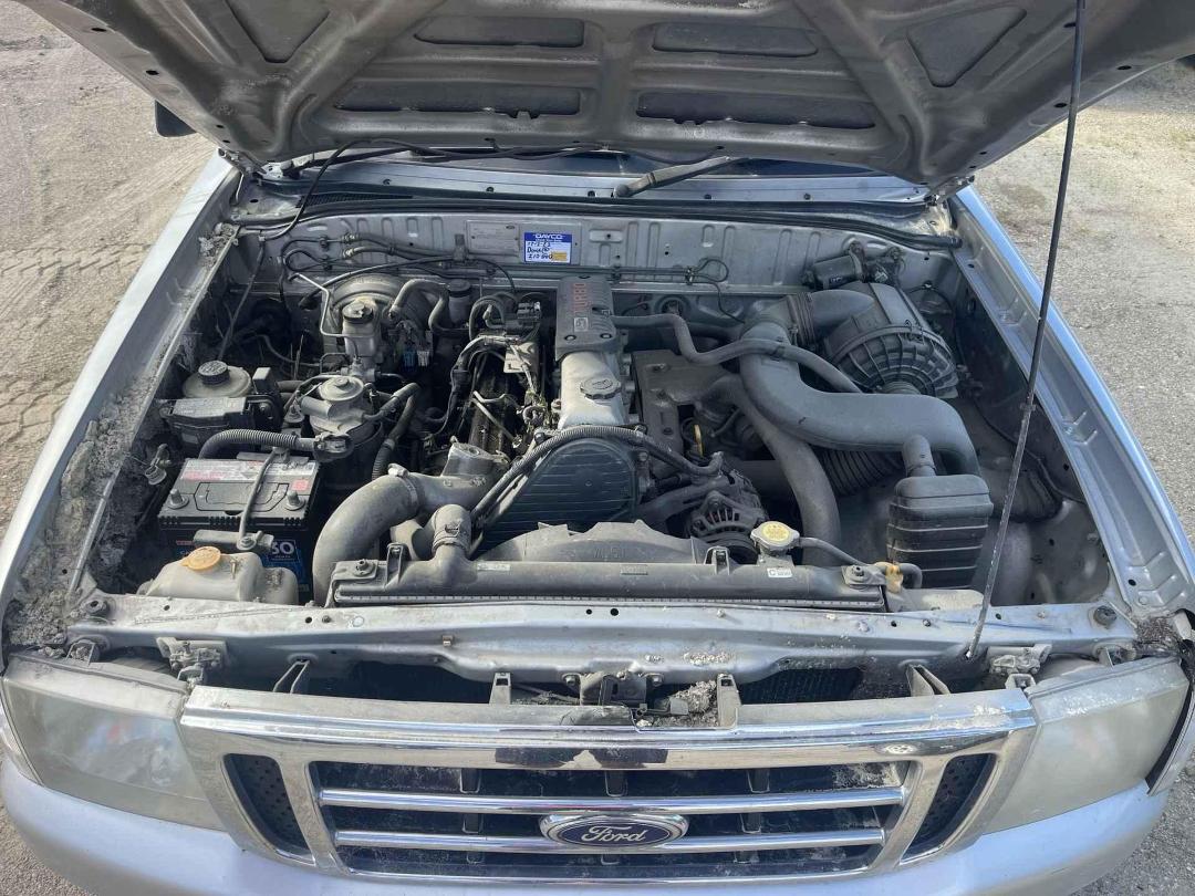 Photo '5' of Ford Courier XL TD C/CAB