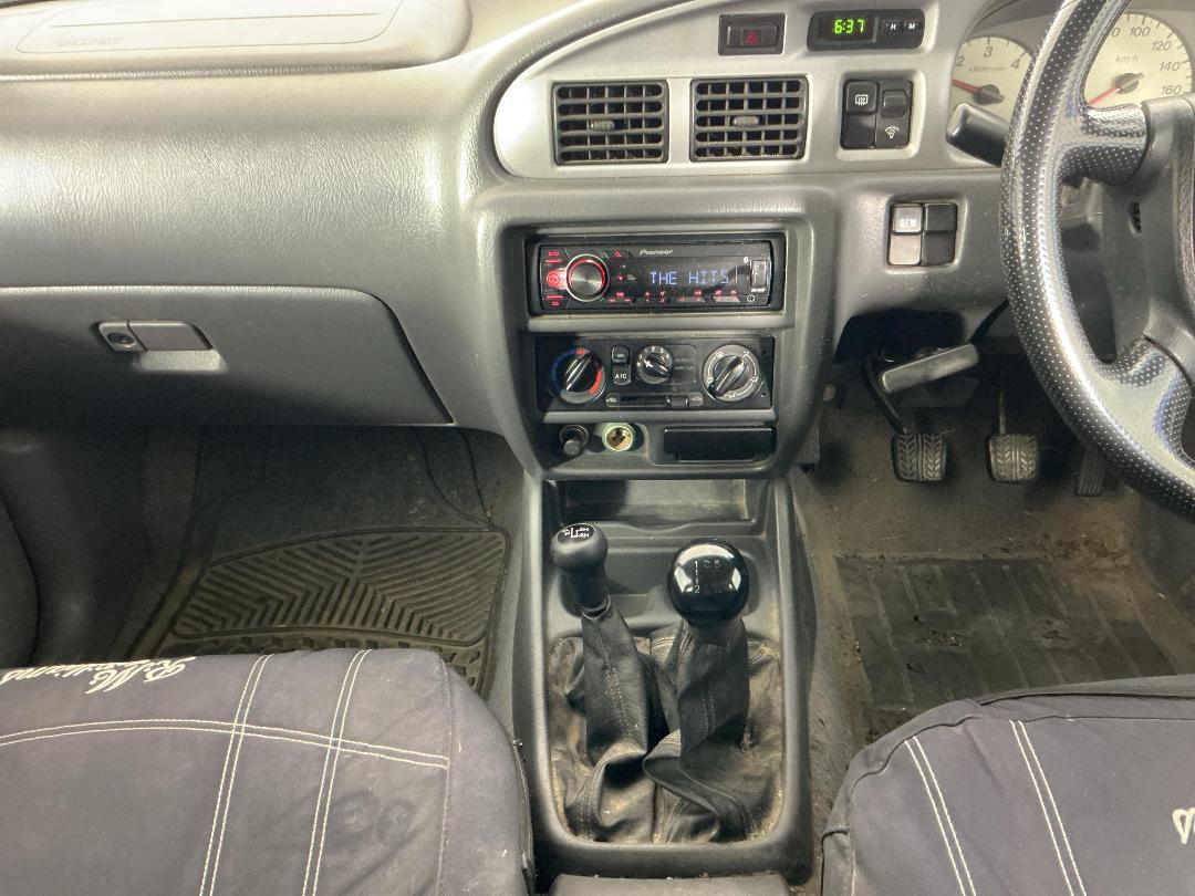 Photo '18' of Ford Courier