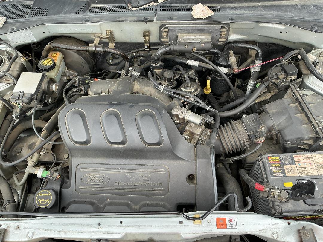 Photo '10' of Ford Escape XLT V6