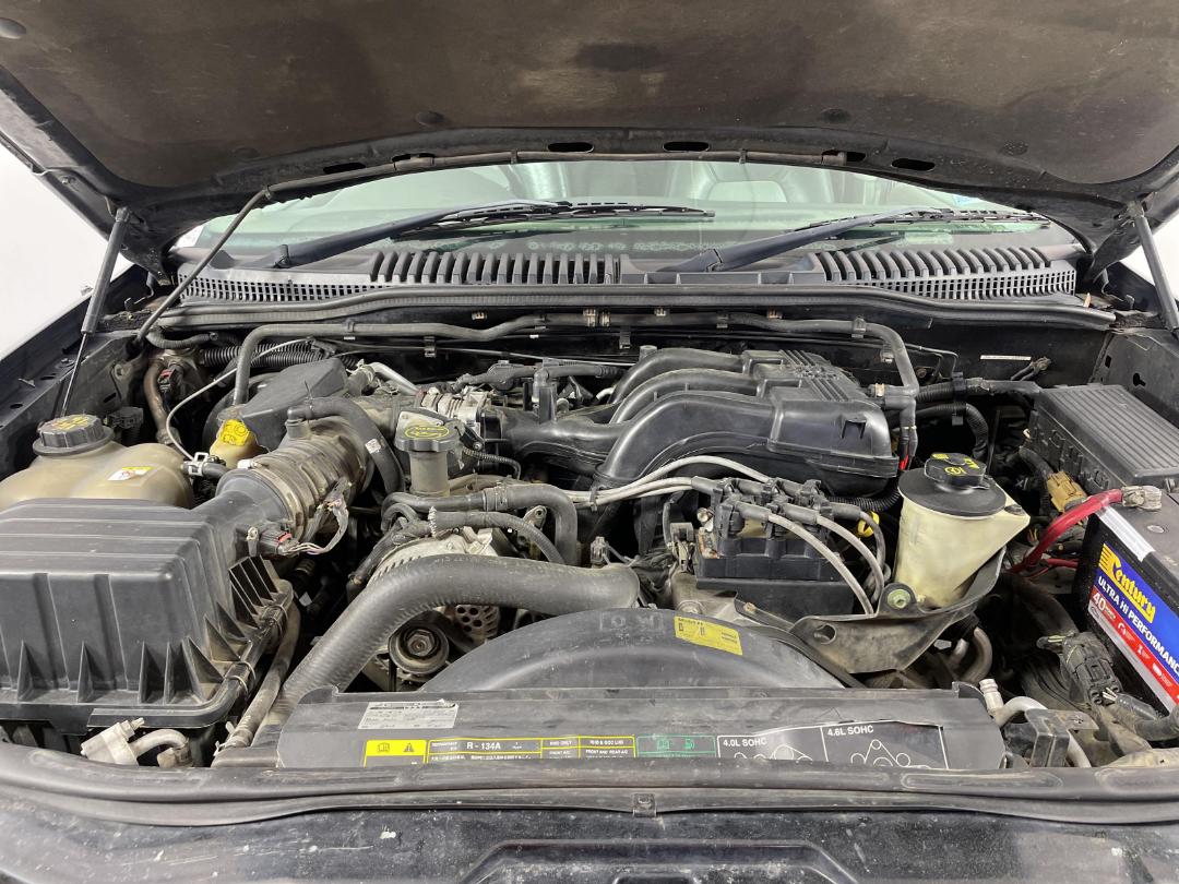 Photo '13' of Ford Explorer