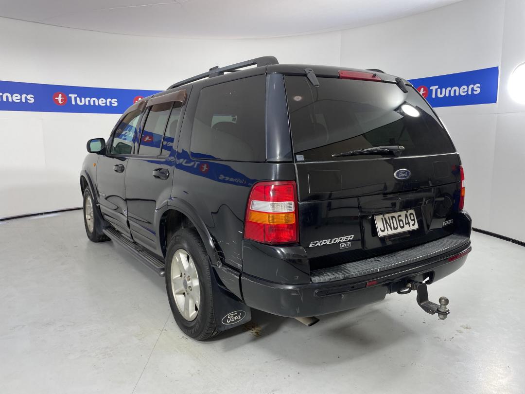 Photo '5' of Ford Explorer