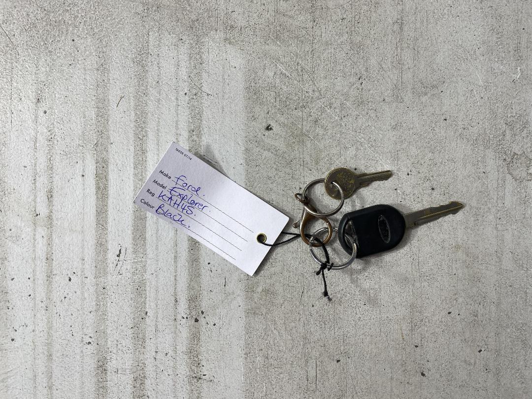 Photo '20' of Ford Explorer XLT Photo '20' of Ford Explorer XLT