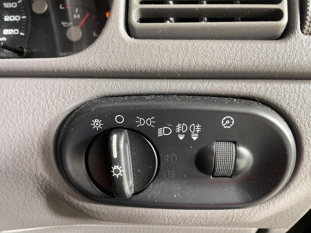 Photo '23' of Ford Explorer XLT Photo '23' of Ford Explorer XLT