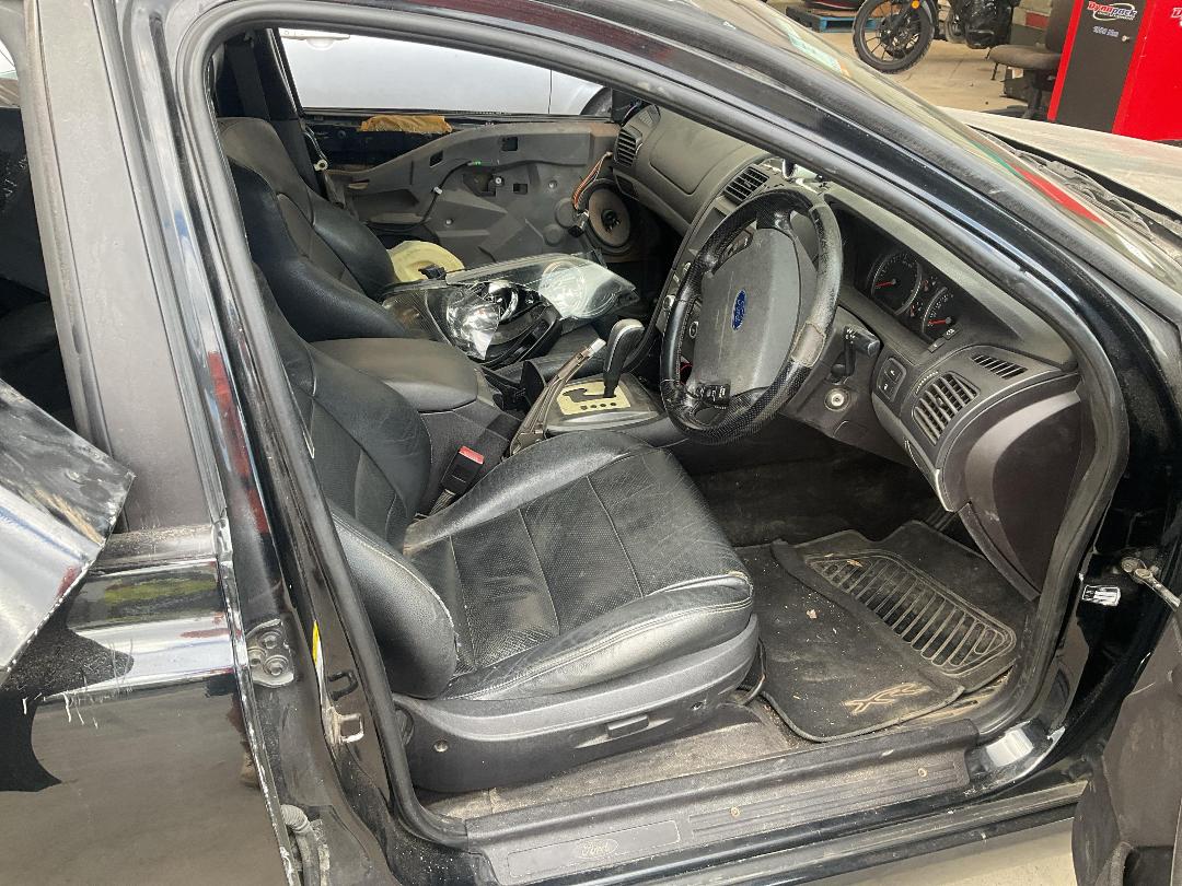 Photo '9' of Ford Falcon BA XR6T 4FA