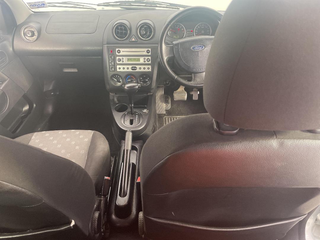 Photo '18' of Ford Fiesta Photo '18' of Ford Fiesta