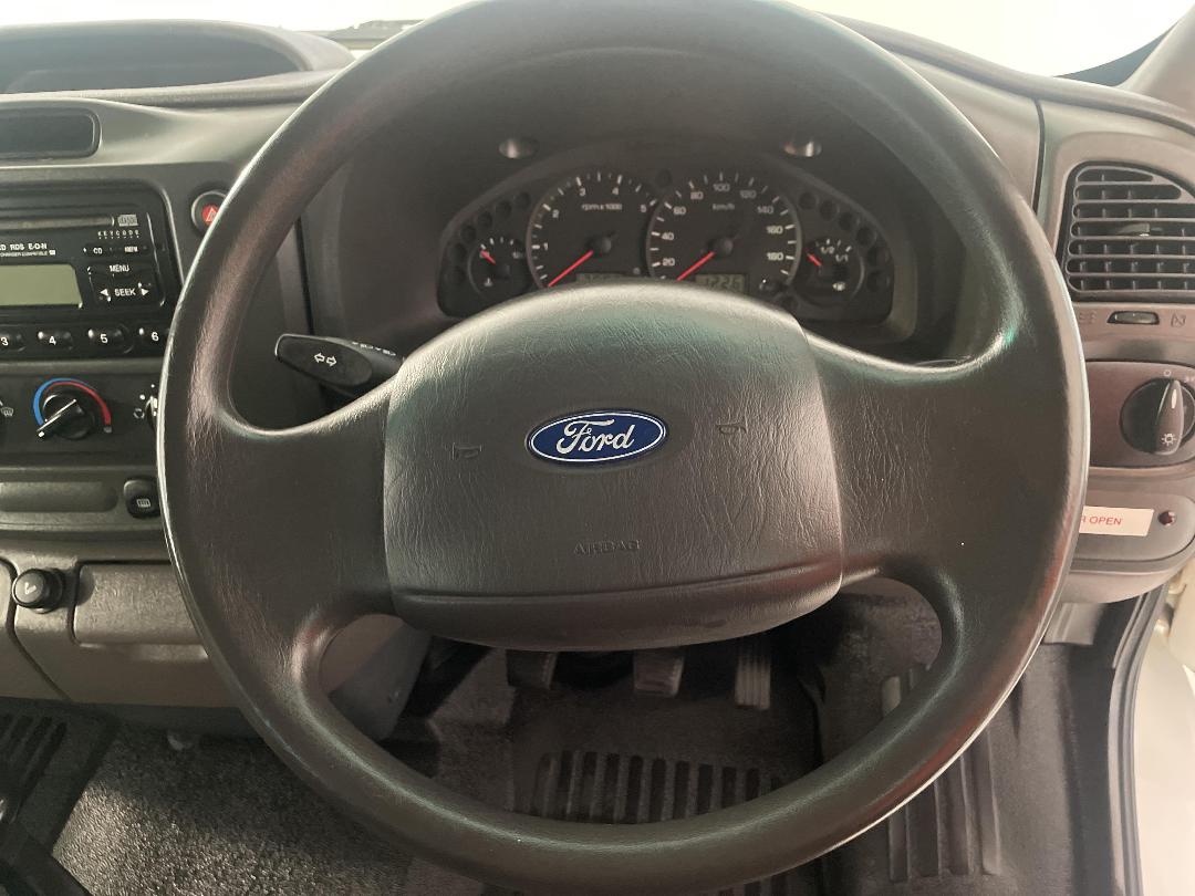 Photo '24' of Ford Transit