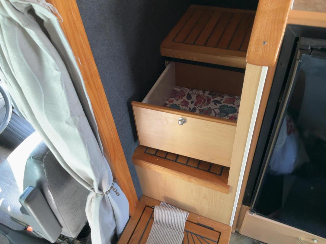 Photo '24' of Ford Transit TR425Elwb TD CC M Motorhome