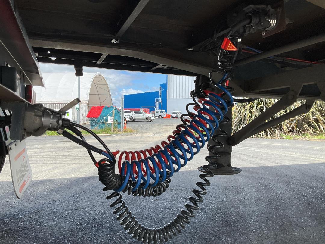 Photo '18' of Fruehauf FA3B-7.3 Flat Deck B-Train