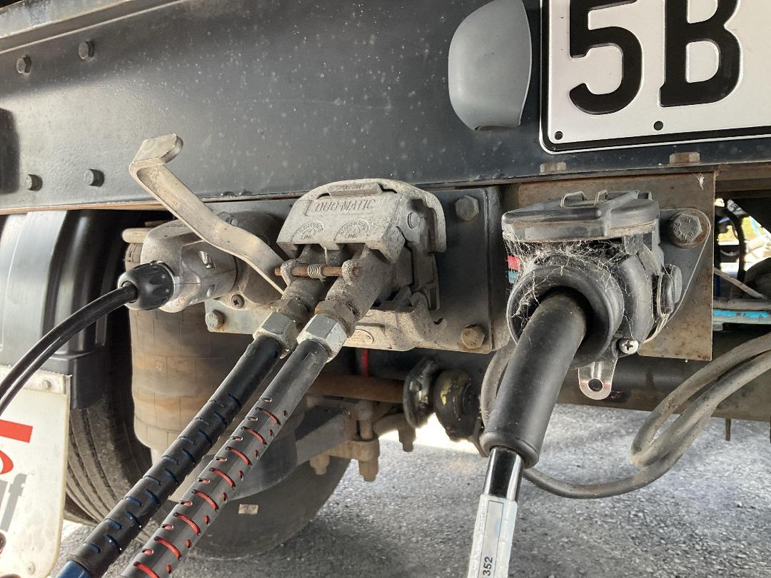 Photo '26' of Fruehauf FBC FA3-11.3 Flat Deck B-Train