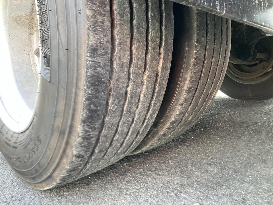 Photo '31' of Fruehauf FBC FA3-11.3 Flat Deck B-Train