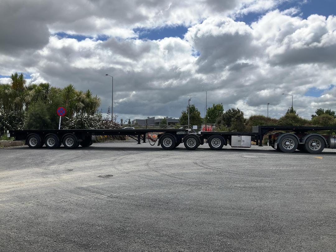 Photo '3' of Fruehauf FBC FA3-11.3 Flat Deck B-Train