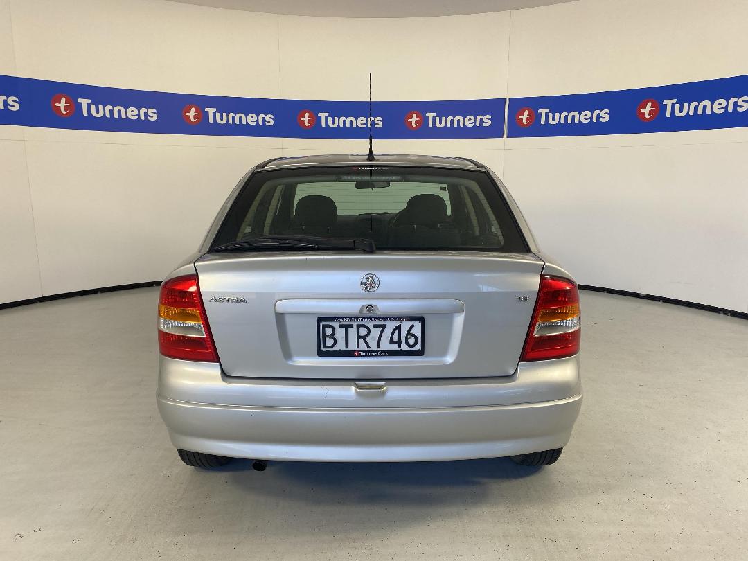 Photo '6' of Holden Astra Photo '6' of Holden Astra