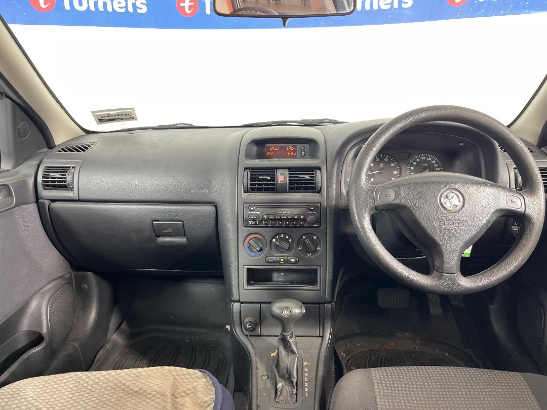 Photo '15' of Holden Astra Classic