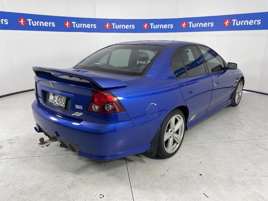 Photo '7' of Holden Commodore