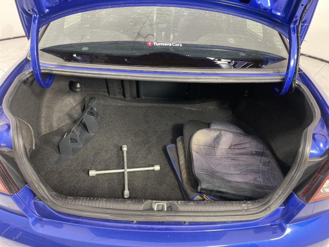 Photo '14' of Holden Commodore