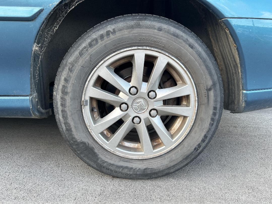 Photo '11' of Holden Commodore Acclaim V6