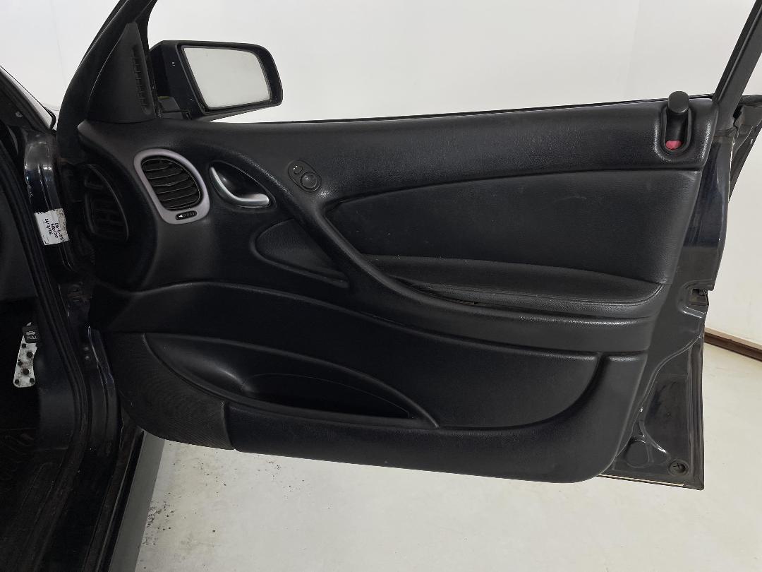 Photo '15' of Holden Commodore Photo '15' of Holden Commodore