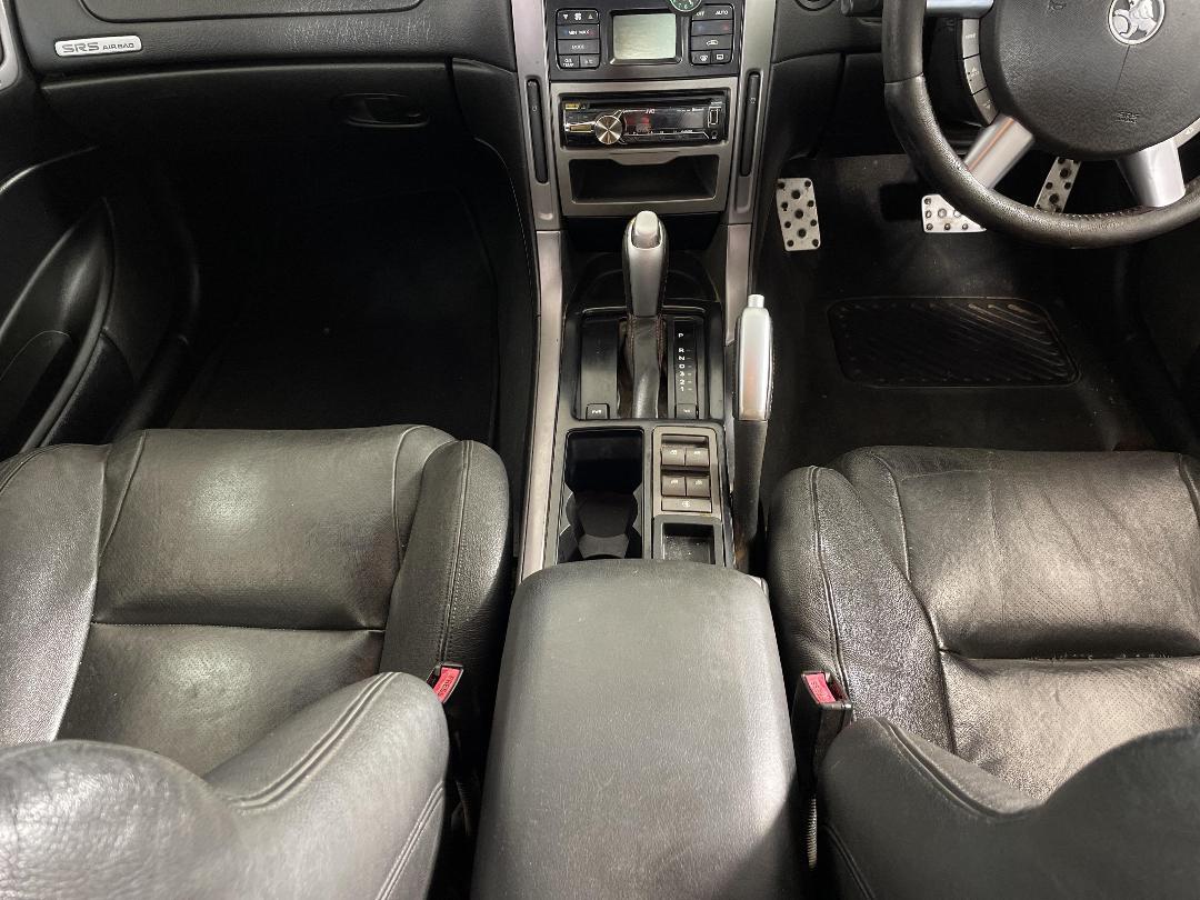 Photo '18' of Holden Commodore Photo '18' of Holden Commodore