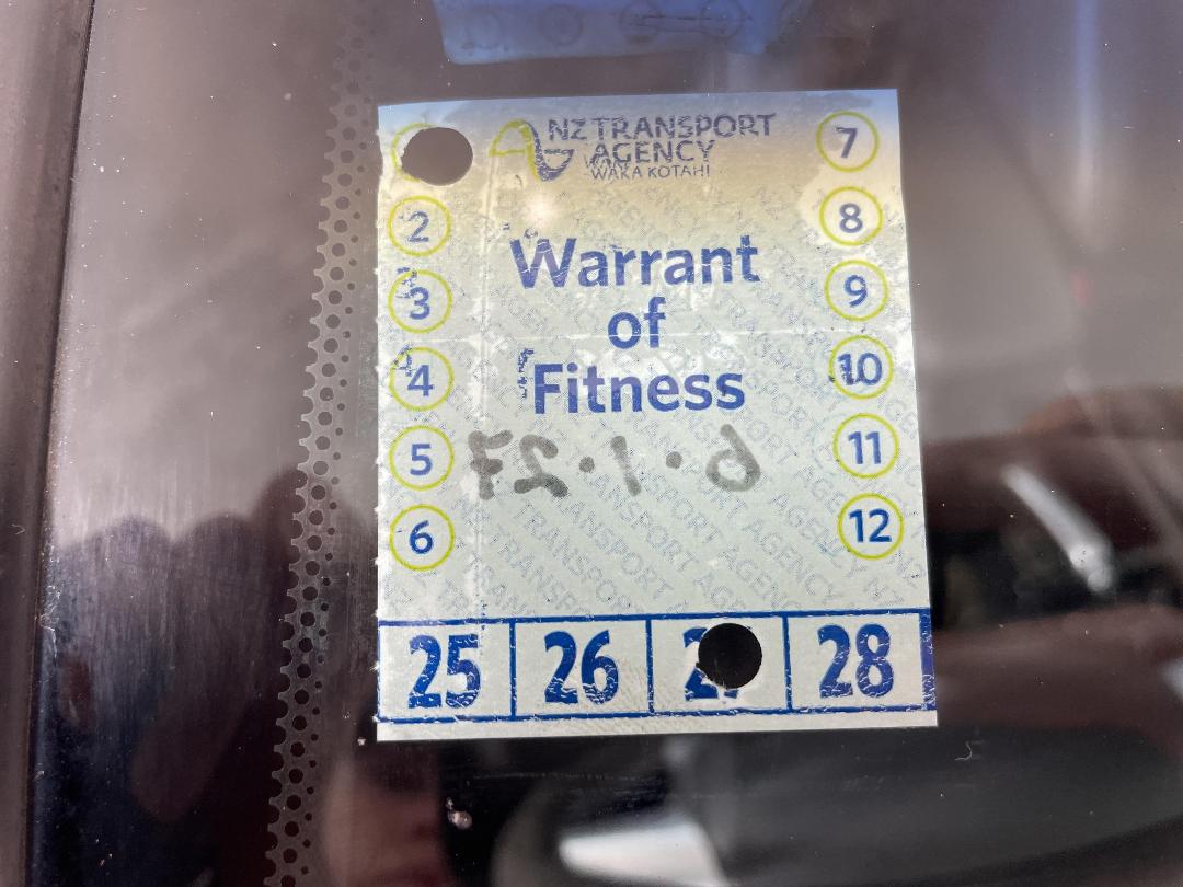 Photo '23' of Holden Commodore Photo '23' of Holden Commodore