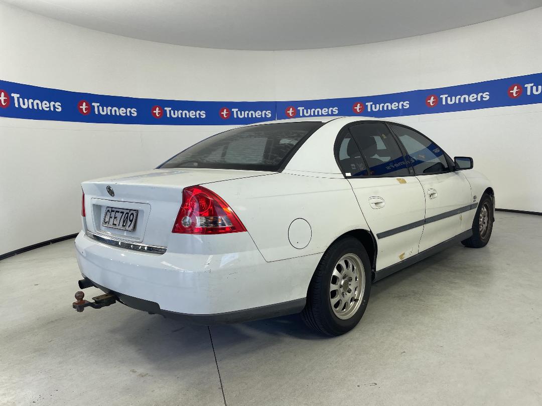 Photo '6' of Holden Commodore Executive V6