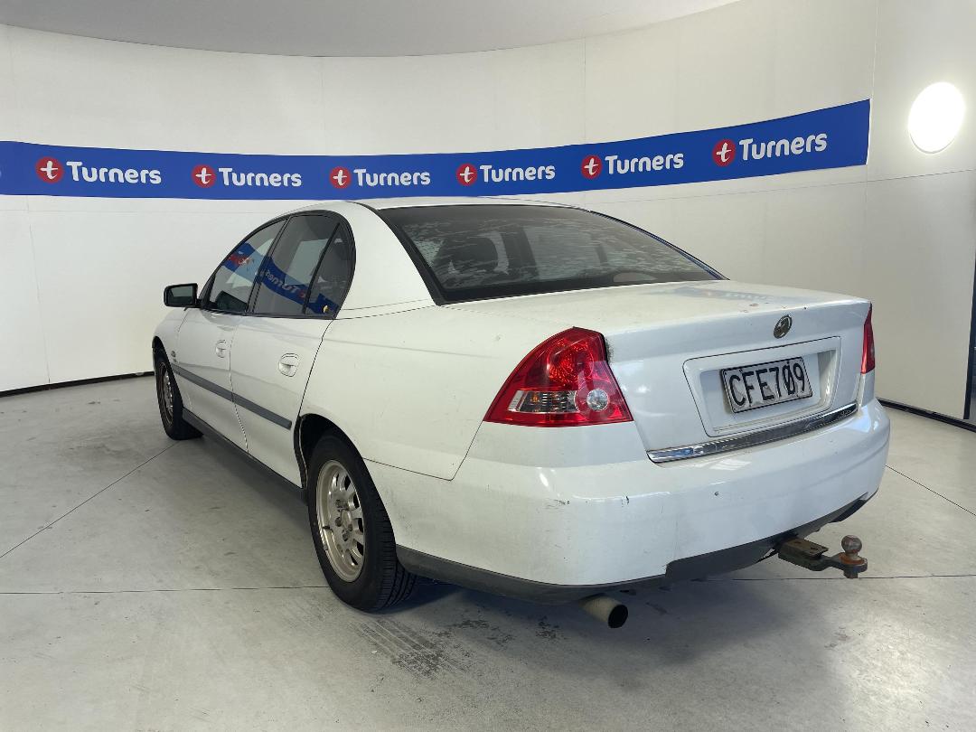 Photo '4' of Holden Commodore Executive V6