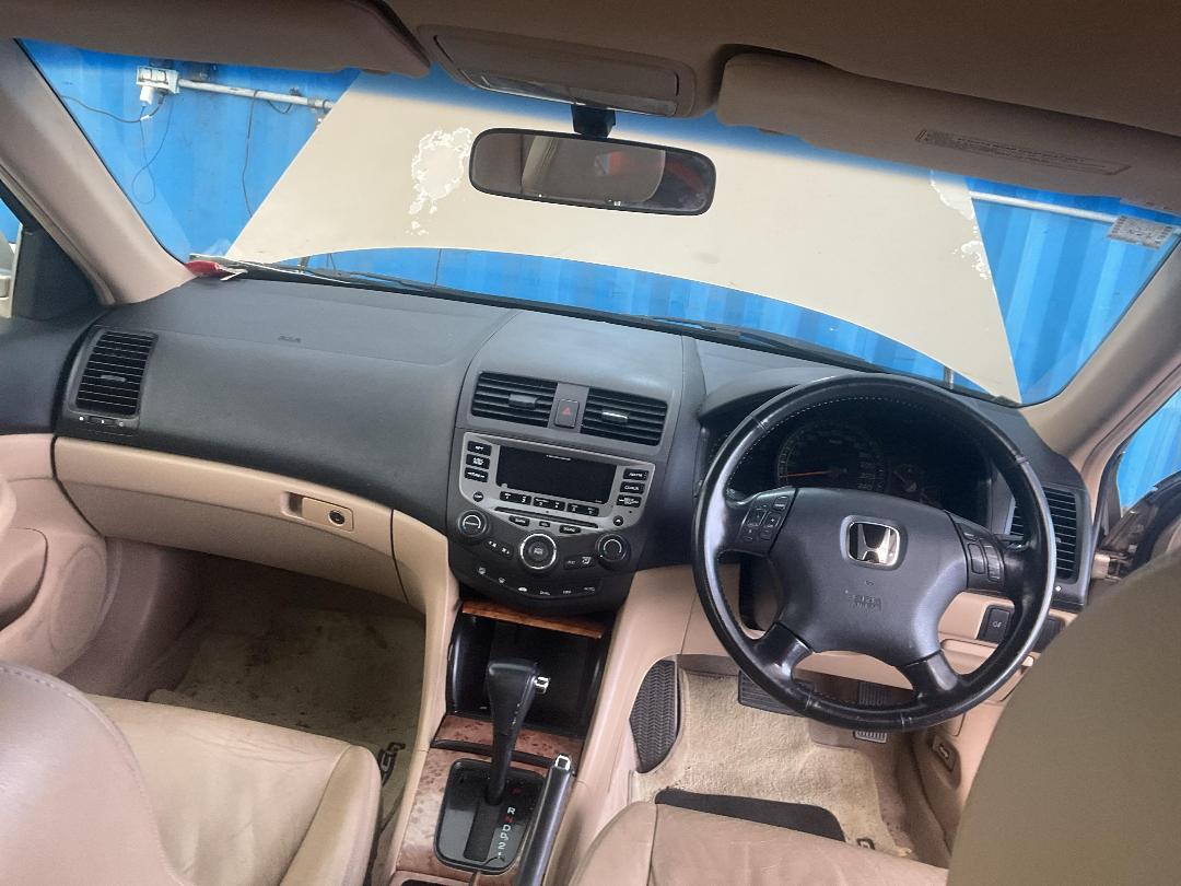 Photo '25' of Honda Accord V6L Photo '25' of Honda Accord V6L