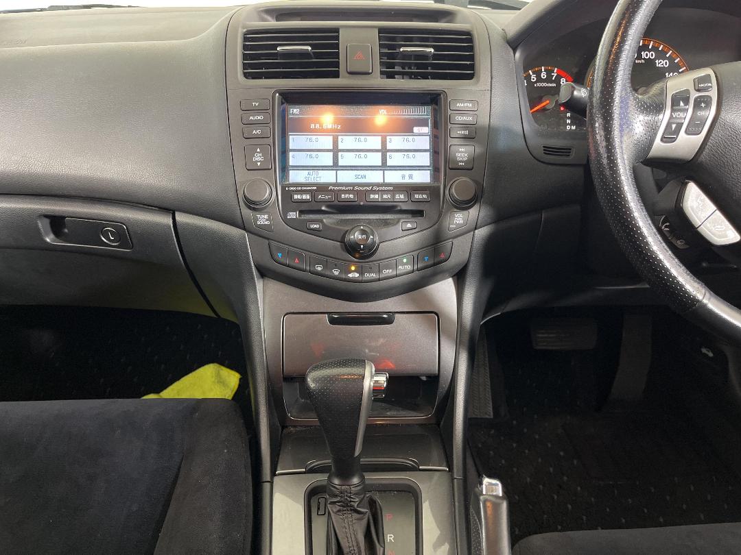 Photo '18' of Honda Accord