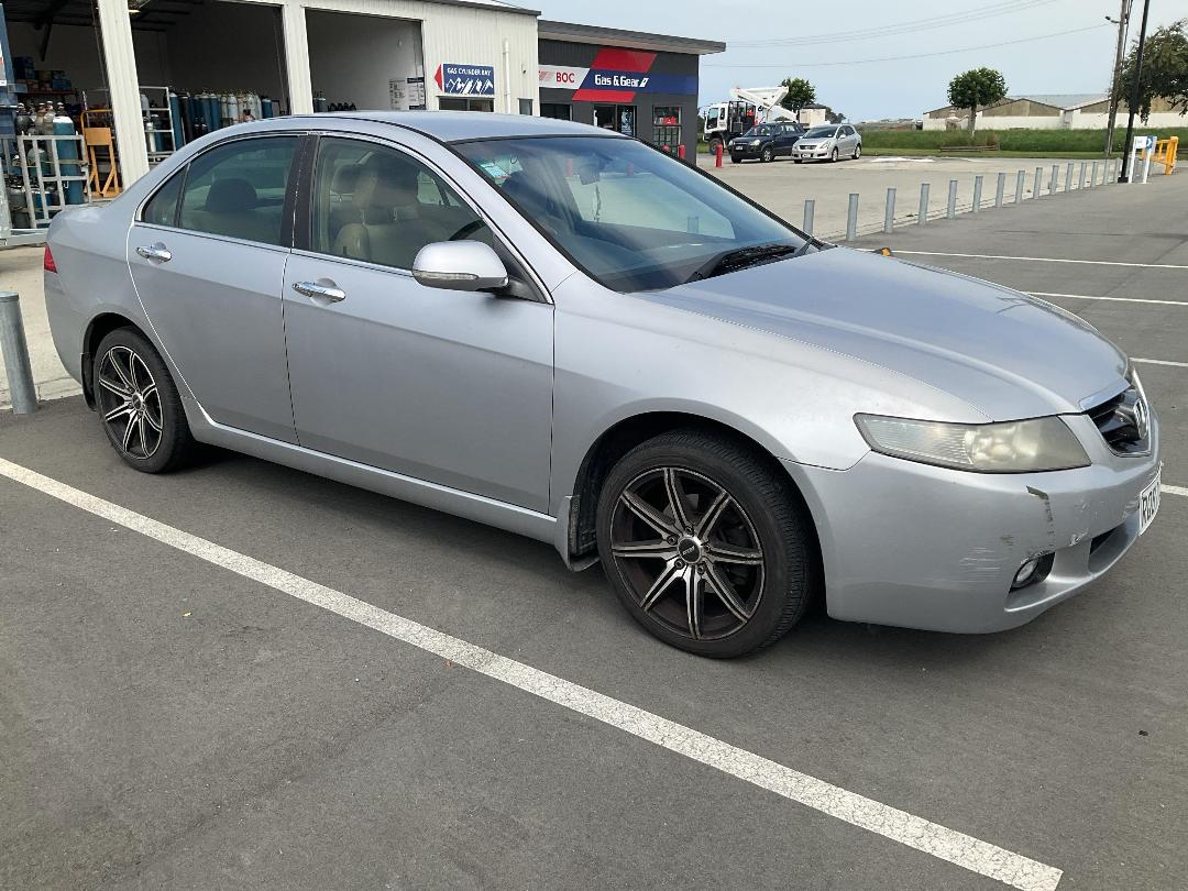 Photo '8' of Honda Accord Photo '8' of Honda Accord