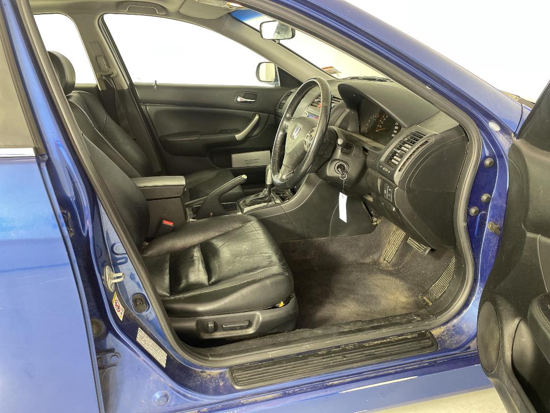 Photo '16' of Honda Accord Photo '16' of Honda Accord