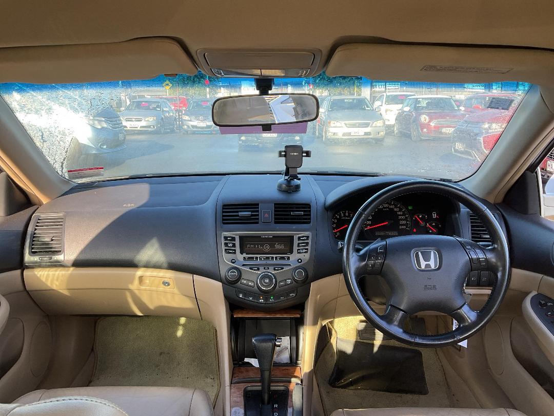 Photo '10' of Honda Accord V6L