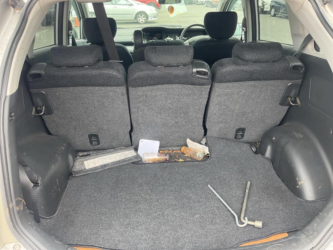 Photo '6' of Honda Edix Photo '6' of Honda Edix