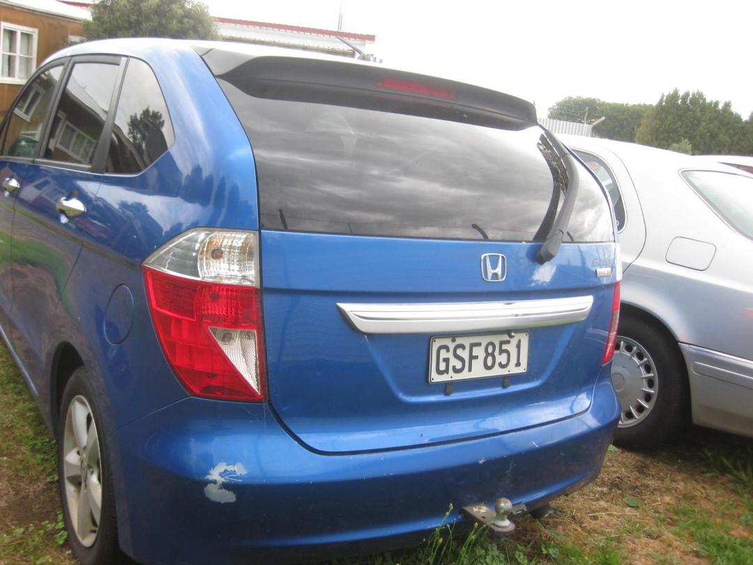 Photo '3' of Honda Edix Photo '3' of Honda Edix