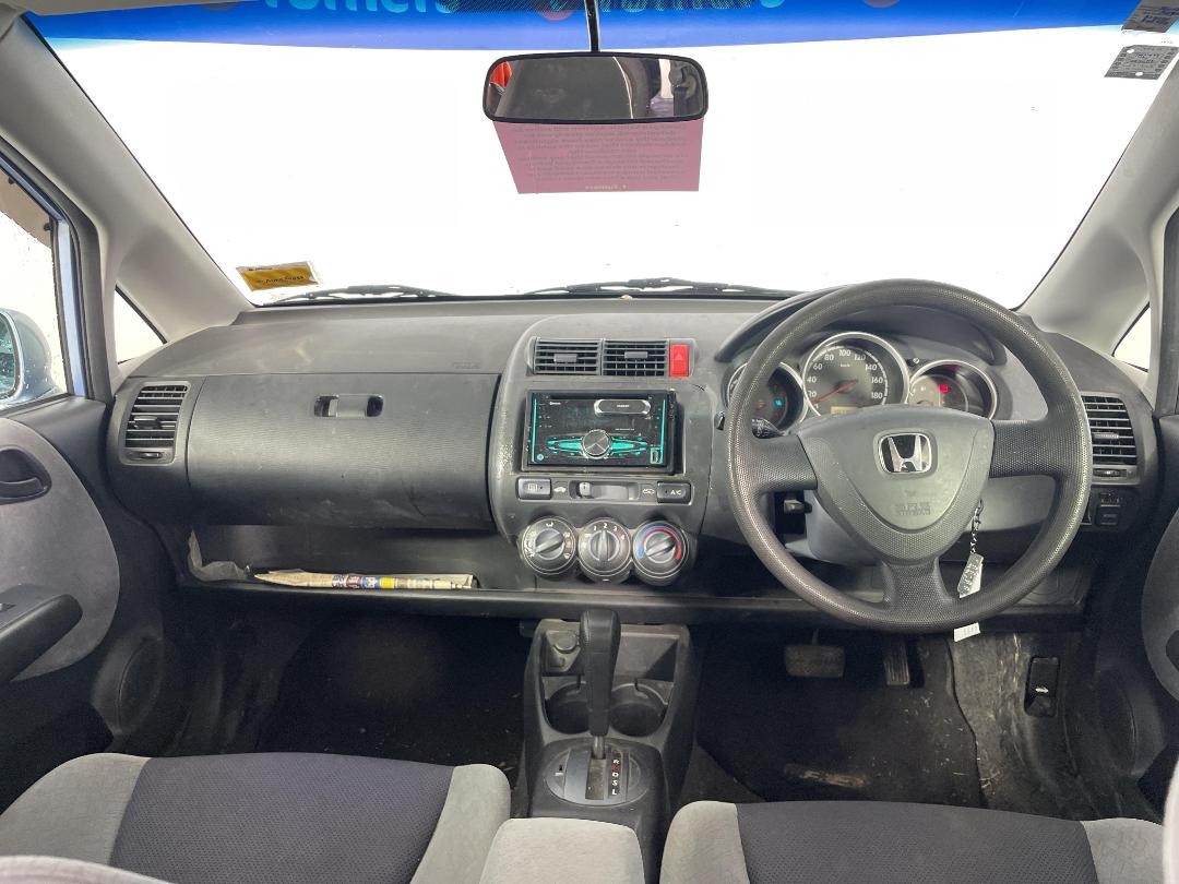 Photo '15' of Honda FIT
