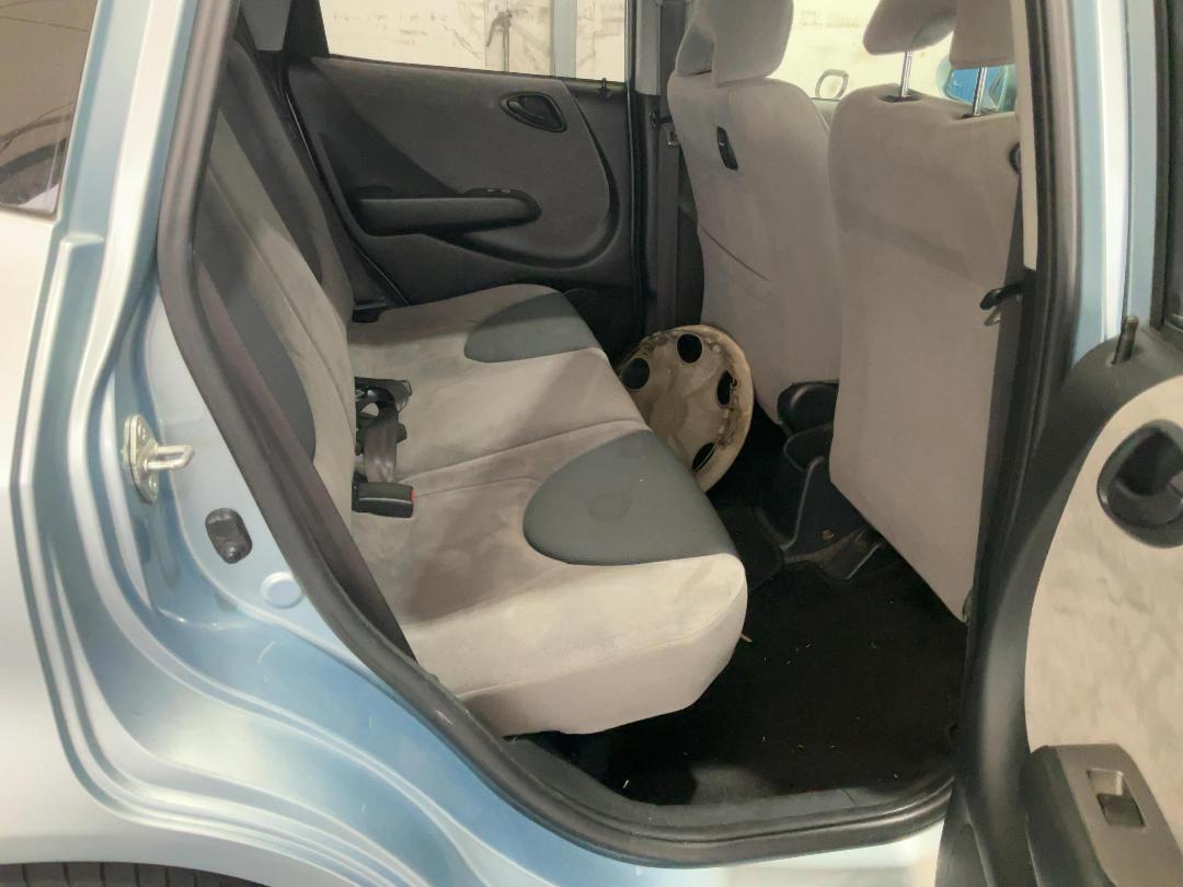 Photo '24' of Honda FIT